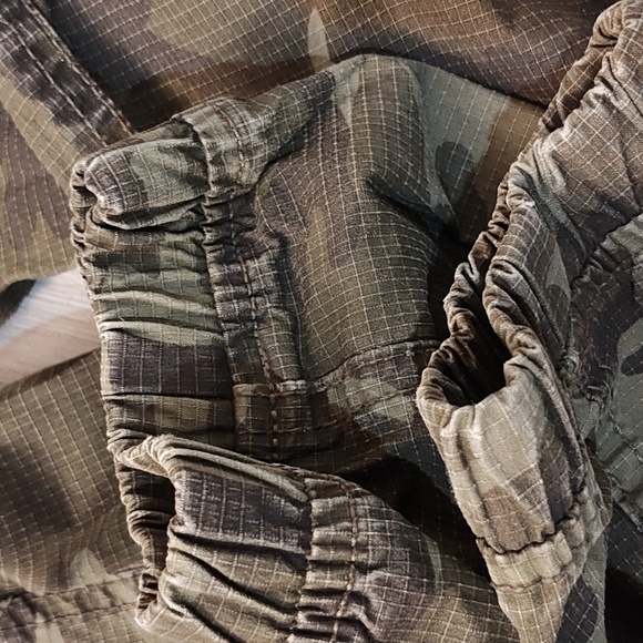 **5/$25** American Eagle Camo Cargo Joggers - Picture 8 of 8